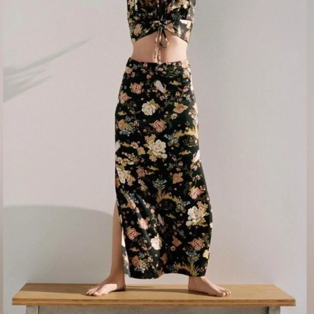 Zara Women’s Boho Cutout Floral Print Maxi Skirt Size M - Picture 2 of 8